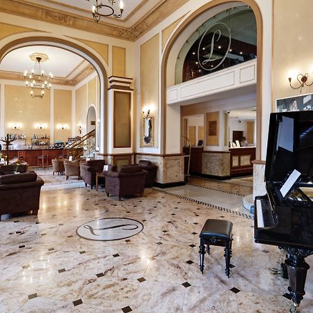 Ibb Hotel Grand Hotel ลูบลิน ภายนอก รูปภาพ